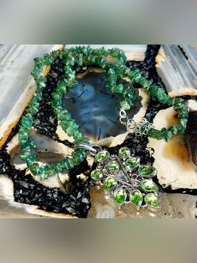 Nuggets of Green Aventurine & Synthetic Peridot Crystal Pendant Necklace 2 1/2”